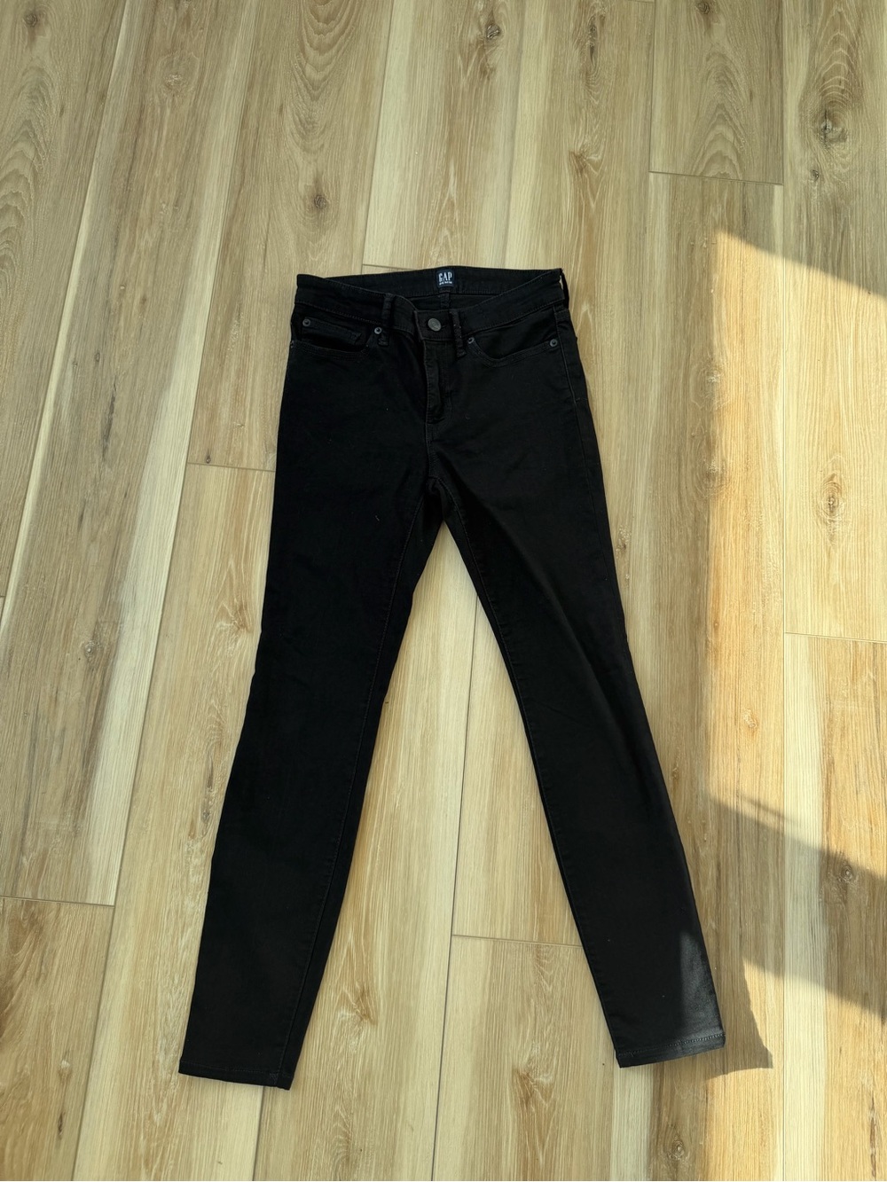 GAP Women's Black Slim Jeans